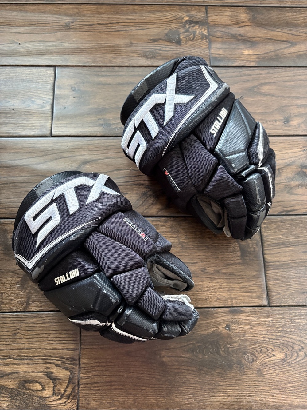 STX Stallion Hockey Gloves, sz 12